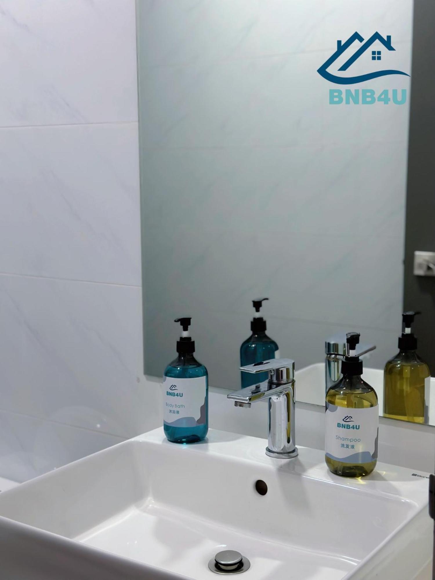 Beacon 2Br Infinity Pool - By Bnb4U George Town Ngoại thất bức ảnh