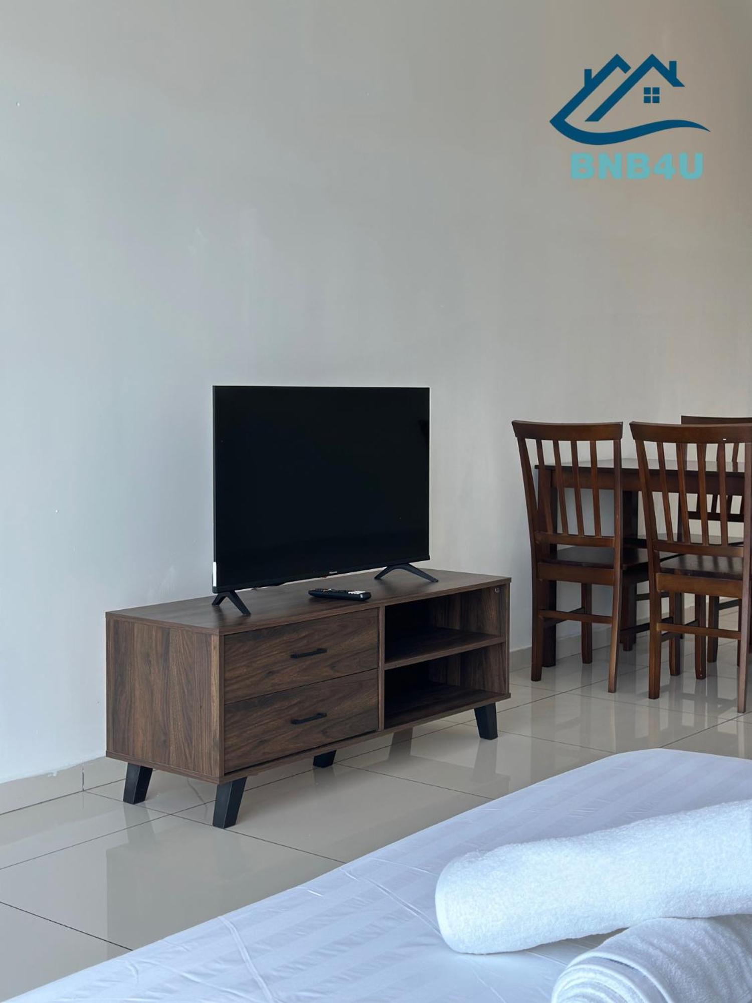 Beacon 2Br Infinity Pool - By Bnb4U George Town Ngoại thất bức ảnh